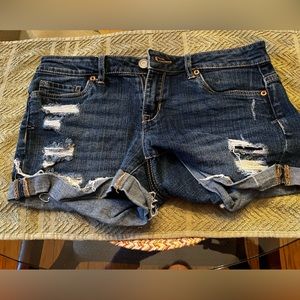 Aeropostale demin short shorts, size 4